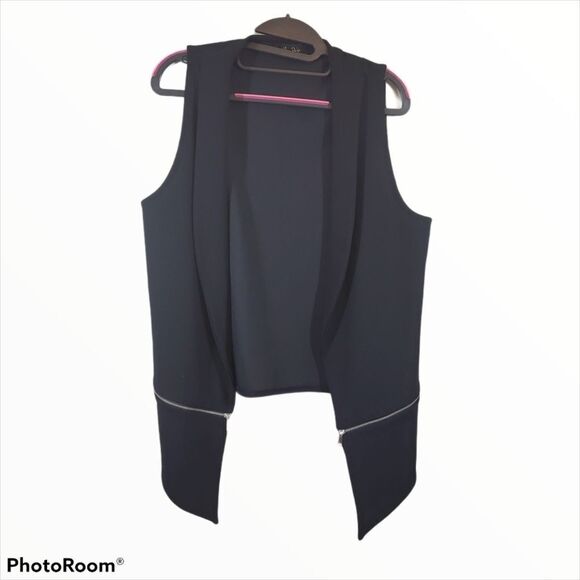 Melissa Paige Handkerchief Hem Edgy Punk Classic Open Front Zipper Accent Vest - Picture 1 of 6